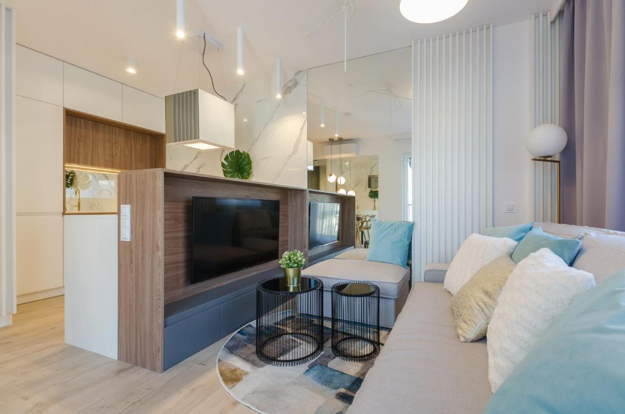 Apartament Rozana พอซนาน ภายนอก รูปภาพ